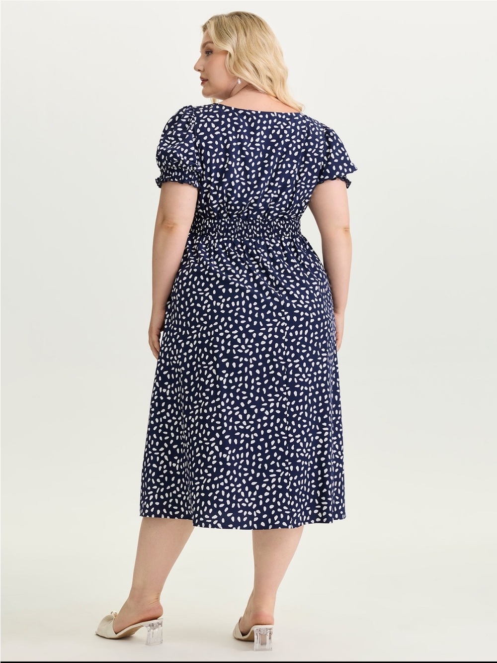 BloomChic Navy Dot Sweetheart Midi Dress with Puff Sleeves size 1X (14-16) - Picture 3 of 12